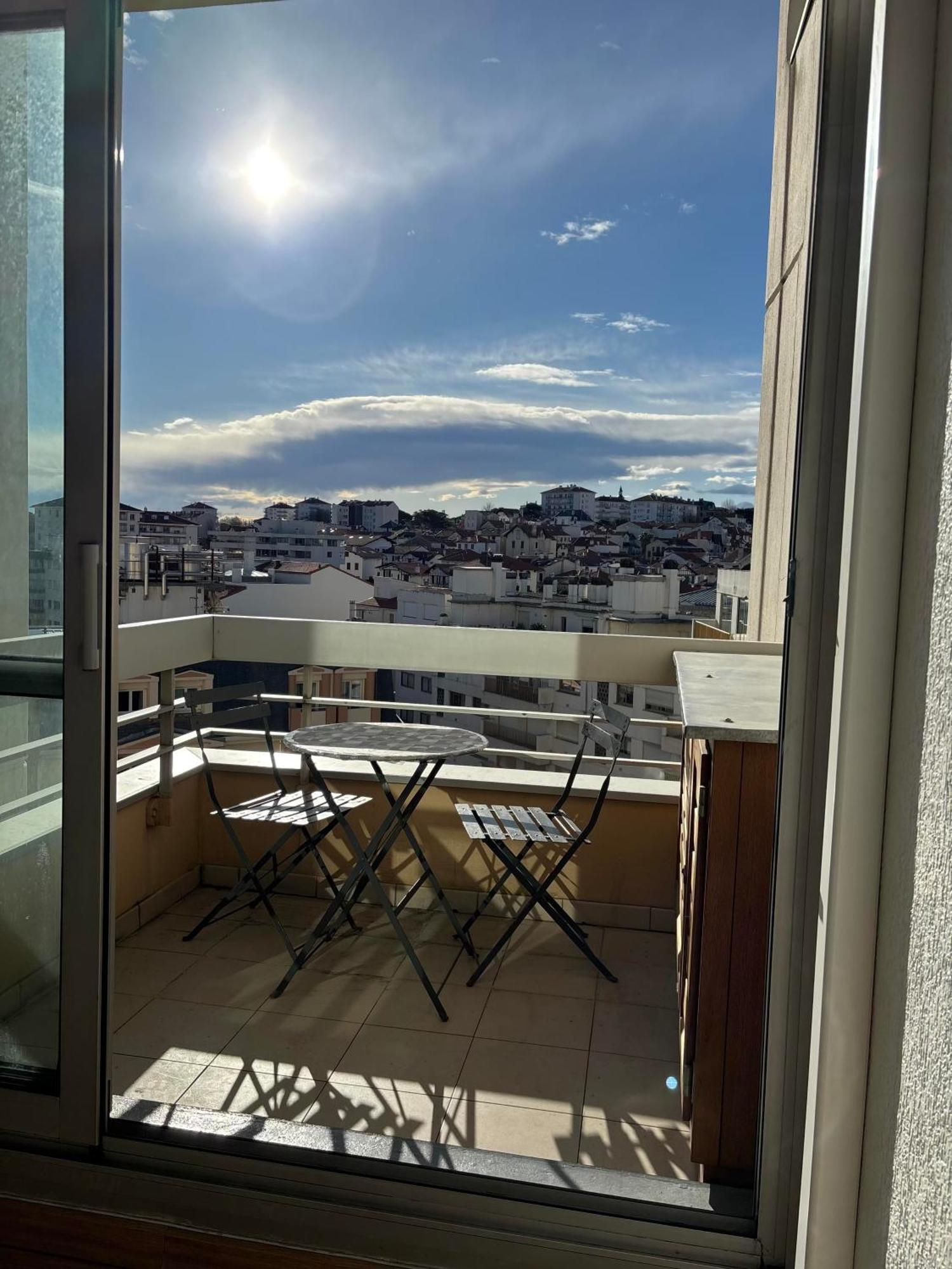 Studio Et Piscine Sur La Grande Plage Biarritz Exteriör bild