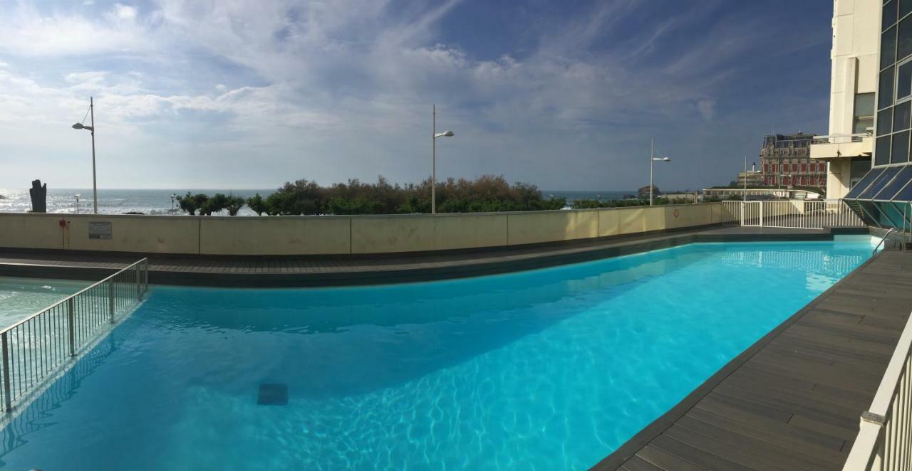 Studio Et Piscine Sur La Grande Plage Biarritz Exteriör bild
